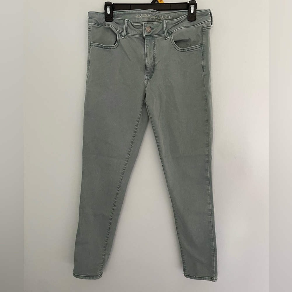 American Eagle Outfitters Mint Green Super Stretch Jeans 12